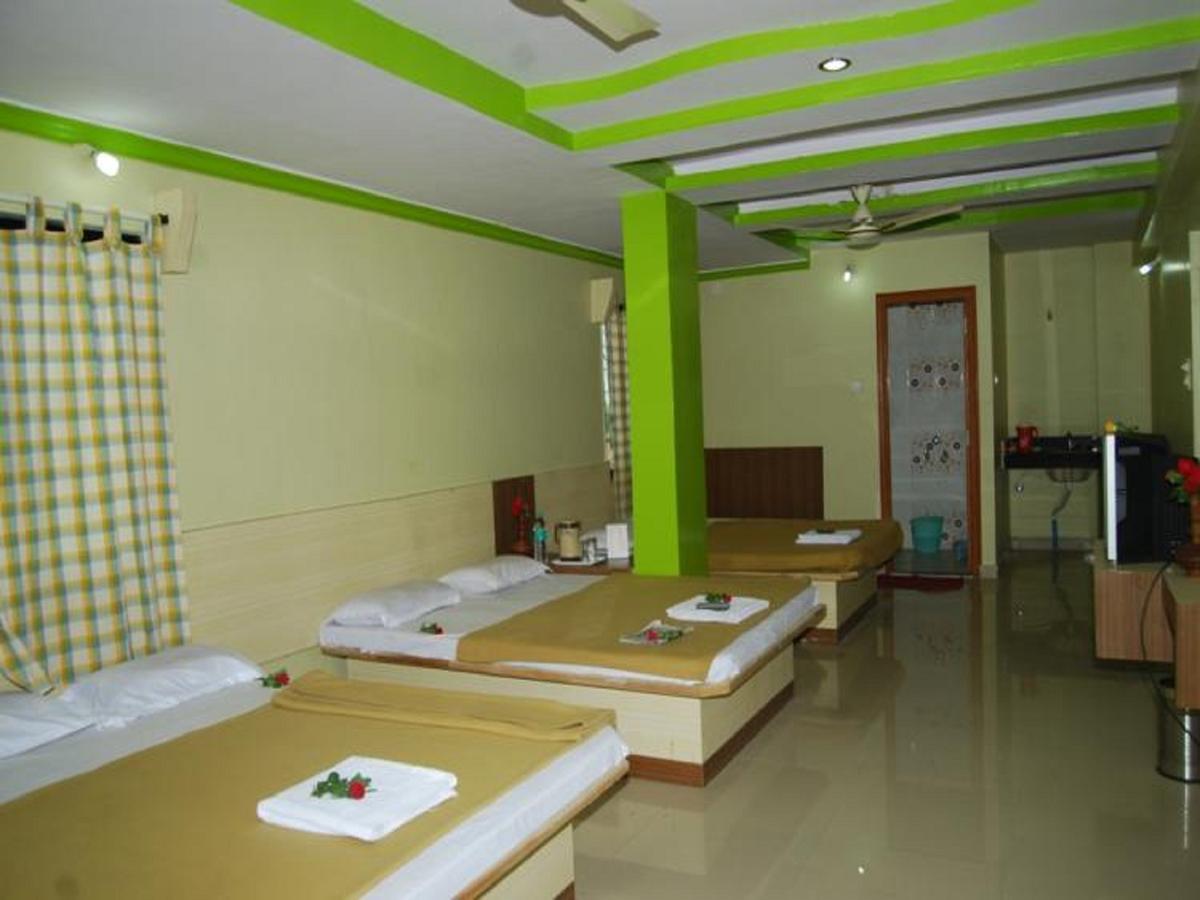 Hotel Utsav Shirdi Eksteriør bilde